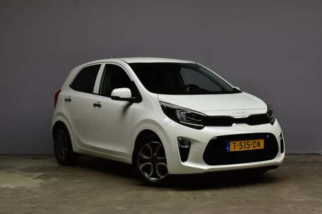 Kia Picanto (2023) thumbnail 3