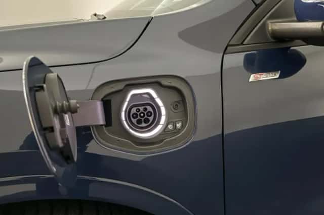 Ford Kuga (2026) thumbnail 3