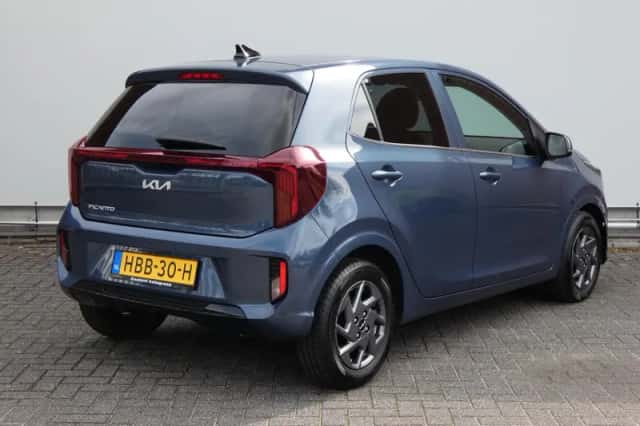 Kia Picanto (2025) thumbnail 5