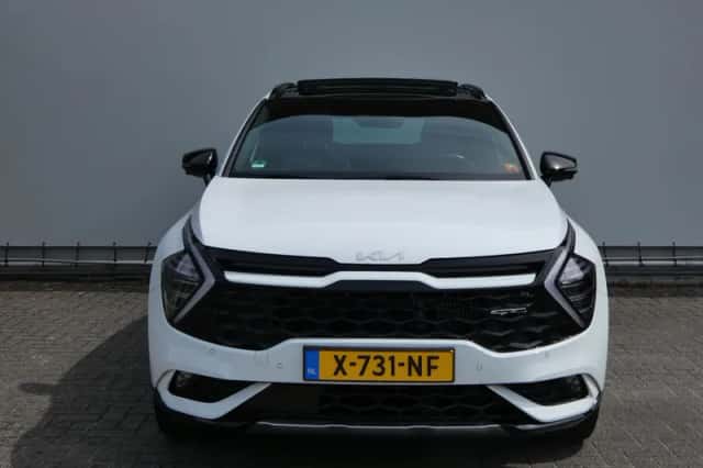 Kia Sportage (2022) thumbnail 2