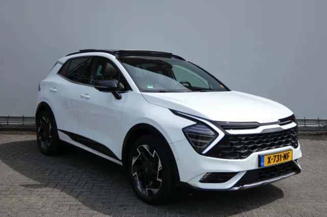 Kia Sportage (2022) thumbnail 3