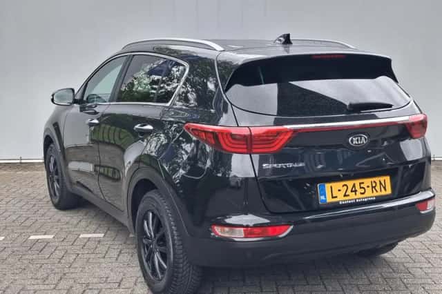 Kia Sportage (2017) thumbnail 3