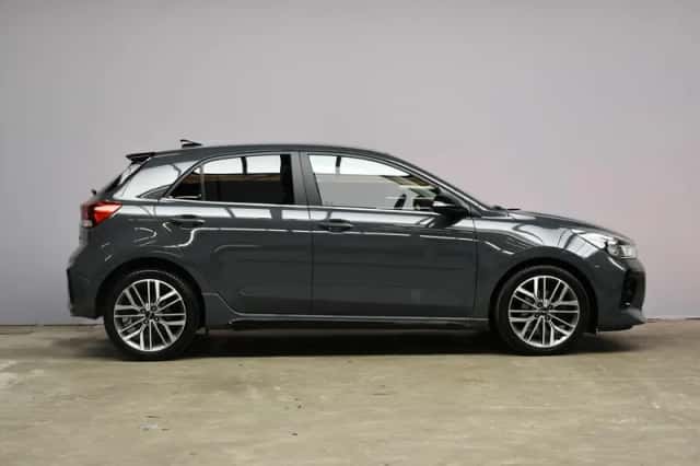 Kia Rio (2022) thumbnail 4