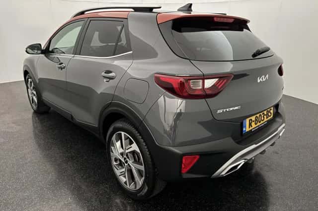 Kia Stonic (2022) thumbnail 3