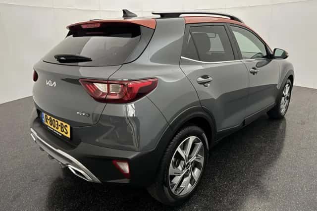 Kia Stonic (2022) thumbnail 6