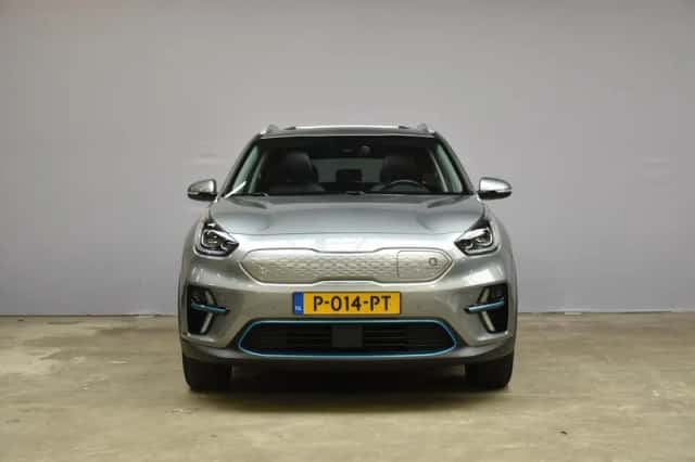 Kia Niro EV (2022) thumbnail 2