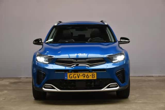 Kia Stonic (2024) thumbnail 2