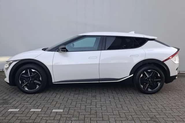 Kia EV6 (2025) thumbnail 6
