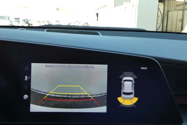 Kia Niro (2025) thumbnail 3