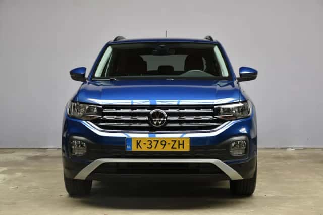 Volkswagen T-Cross (2021) thumbnail 2