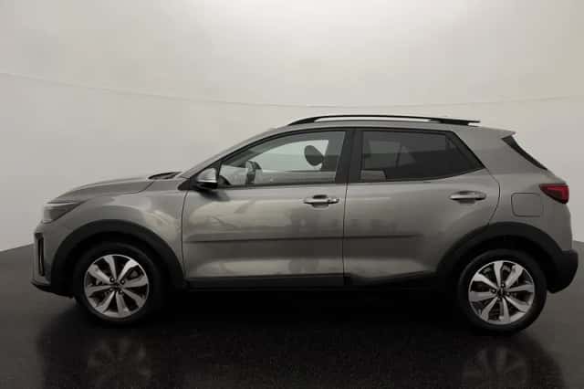 Kia Stonic (2025) thumbnail 3