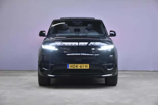 Land Rover Range Rover Sport (2026) thumbnail 3