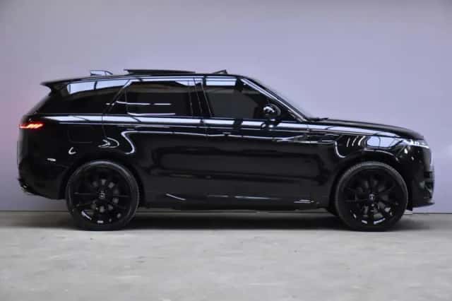 Land Rover Range Rover Sport (2026) thumbnail 5