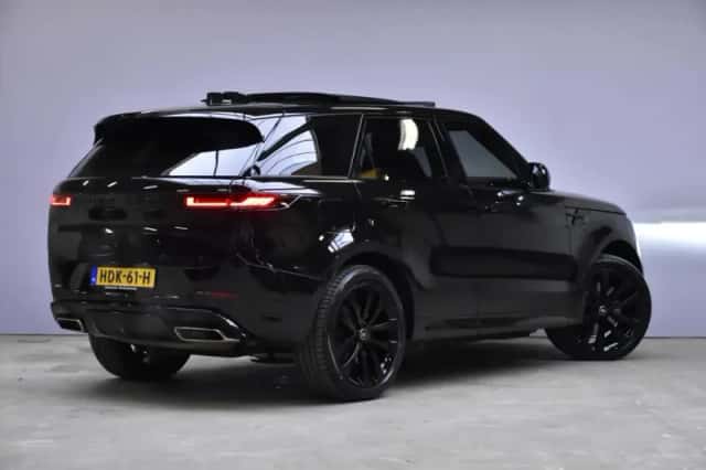 Land Rover Range Rover Sport (2026) thumbnail 6