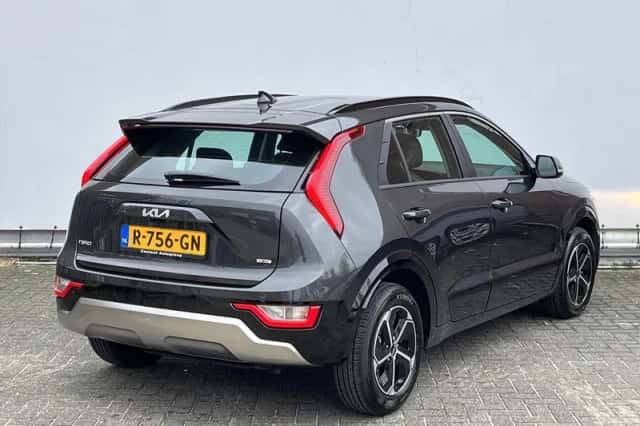 Kia Niro (2022) thumbnail 5