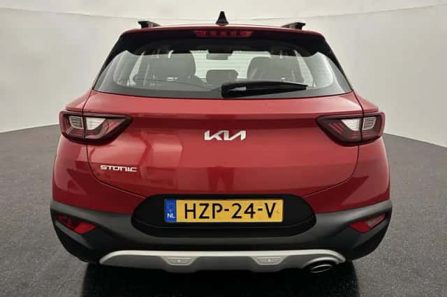 Kia Stonic (2025) thumbnail 4