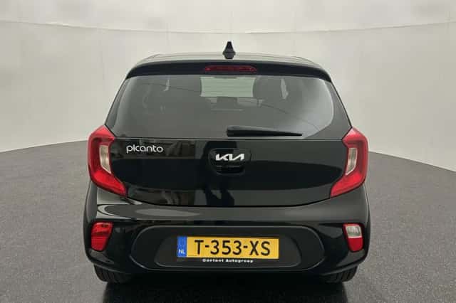 Kia Picanto (2023) thumbnail 4