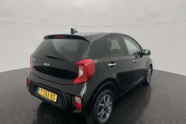 Kia Picanto (2023) thumbnail 6