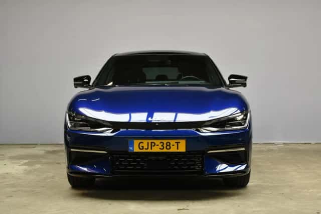 Kia EV6 (2024) thumbnail 2