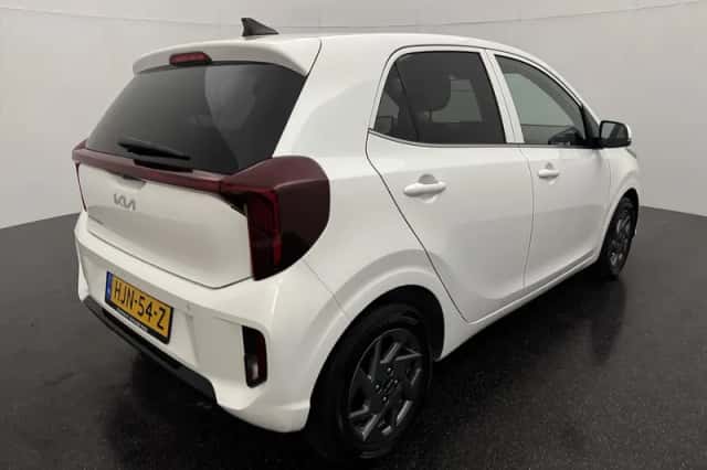 Kia Picanto (2025) thumbnail 6