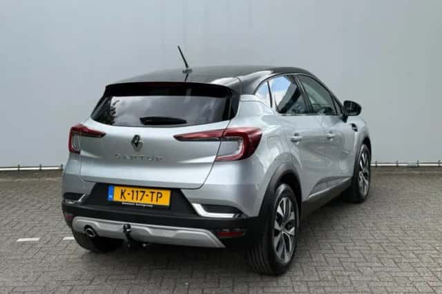 Renault Captur (2026) thumbnail 6