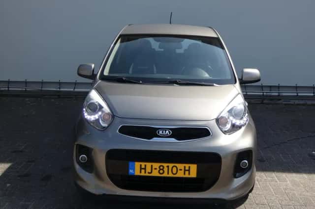 Kia Picanto (2016) thumbnail 2