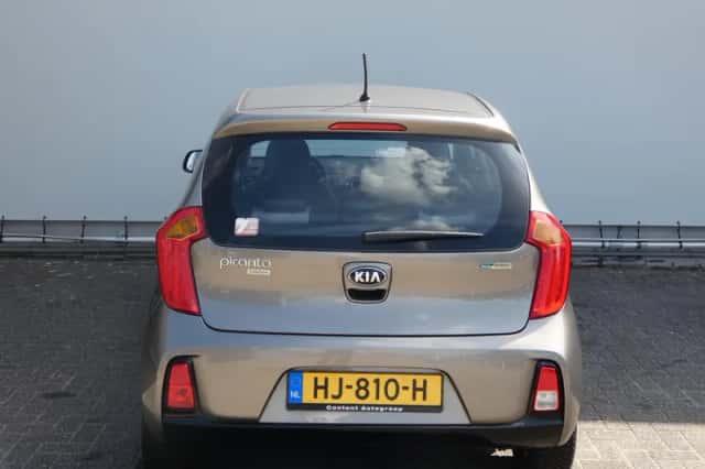 Kia Picanto (2016) thumbnail 6