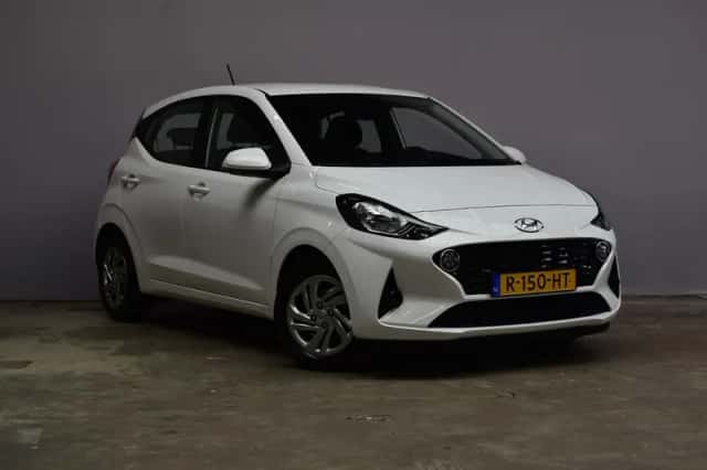 Hyundai i10 (2022) thumbnail 3