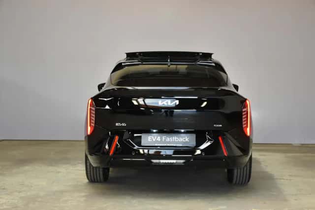 Kia EV4 (2026) thumbnail 6