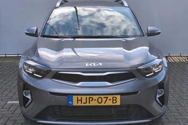 Kia Stonic (2025) thumbnail 2