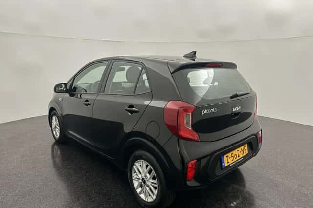 Kia Picanto (2024) thumbnail 4