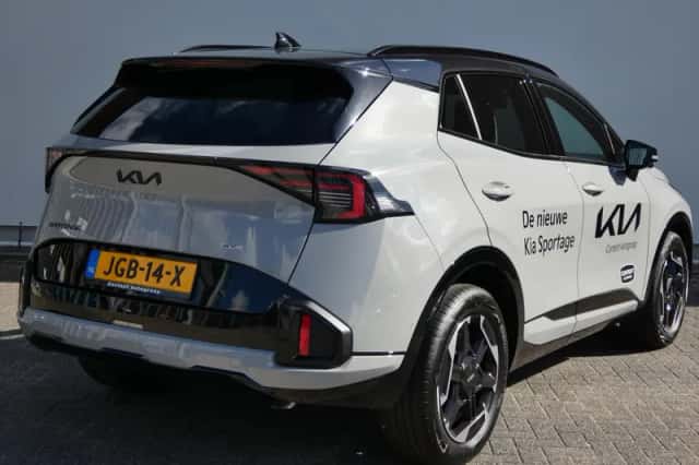 Kia Sportage (2025) thumbnail 4