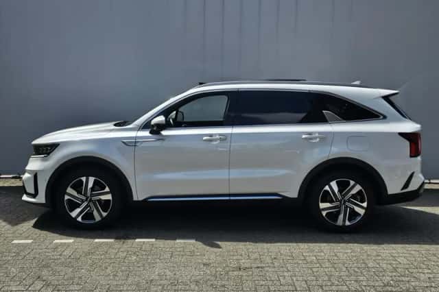 Kia Sorento (2022) thumbnail 2
