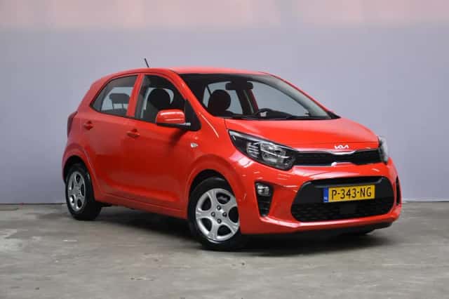 Kia Picanto (2022) thumbnail 3