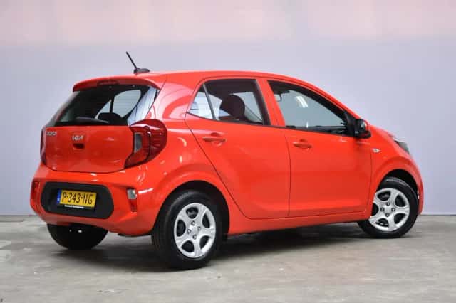 Kia Picanto (2022) thumbnail 5