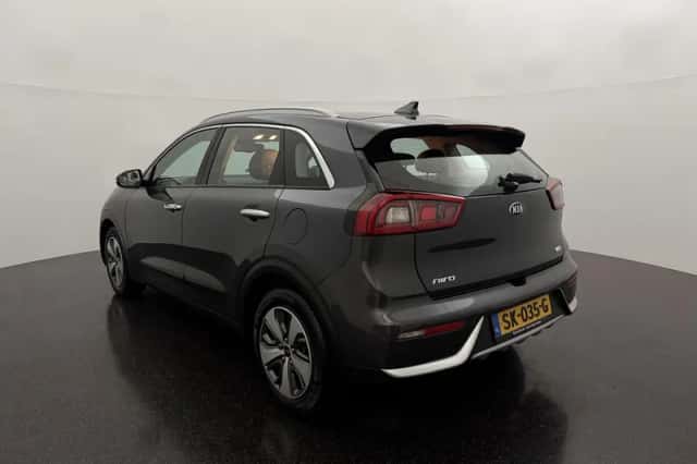 Kia Niro (2018) thumbnail 3