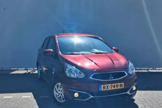 Mitsubishi Space Star (2018) thumbnail 6
