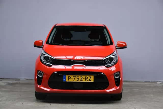 Kia Picanto (2022) thumbnail 2