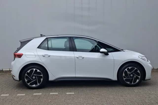 Volkswagen ID.3 (2025) thumbnail 5