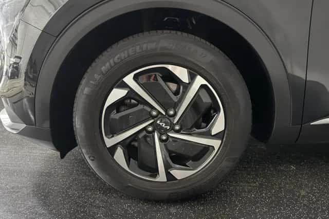 Kia Sportage (2022) thumbnail 2