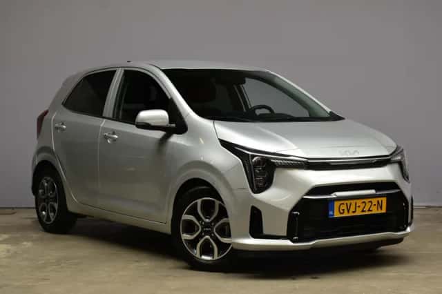 Kia Picanto (2024) thumbnail 3