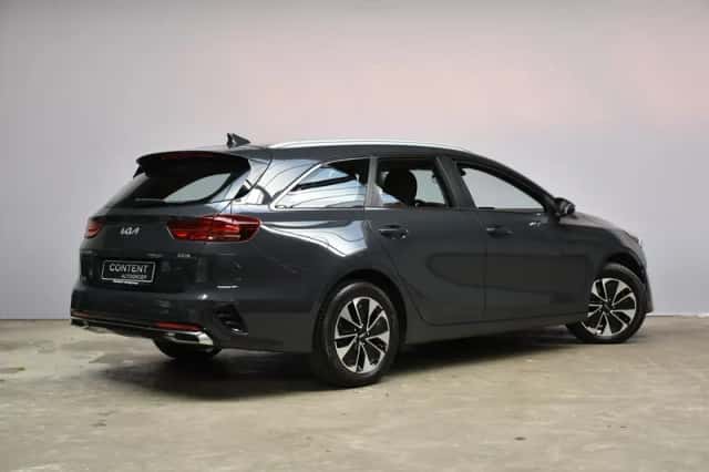 Kia Ceed Sportswagon (2023) thumbnail 5