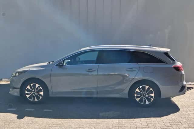 Kia Ceed Sportswagon (2025) thumbnail 2