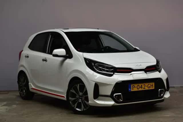 Kia Picanto (2022) thumbnail 3