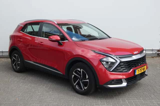 Kia Sportage (2023) thumbnail 3