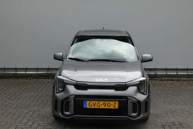 Kia Picanto (2024) thumbnail 2