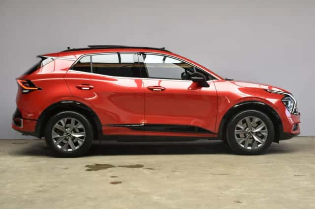 Kia Sportage (2022) thumbnail 3