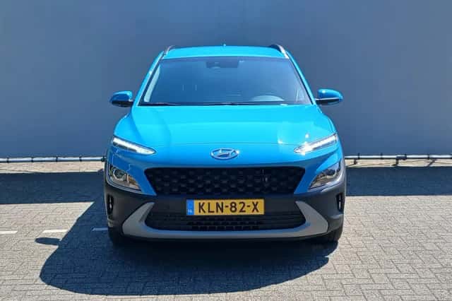 Hyundai Kona (2023) thumbnail 2