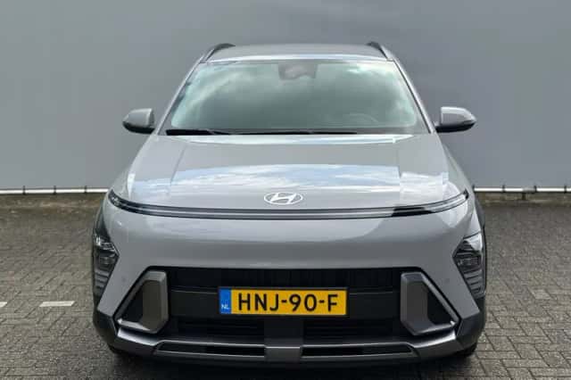 Hyundai Kona (2025) thumbnail 2