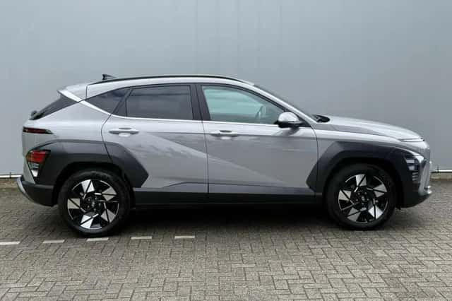 Hyundai Kona (2025) thumbnail 4